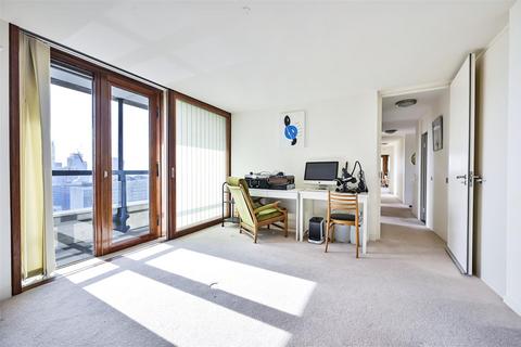 4 bedroom apartment for sale, Lauderdale Tower, London EC2Y