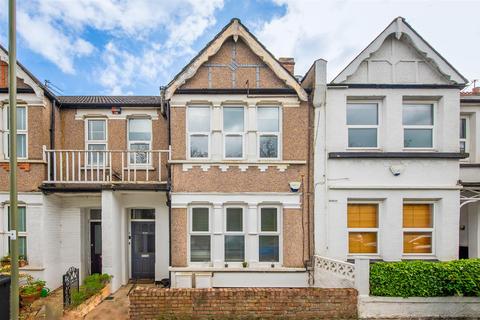 2 bedroom flat for sale, Squires Lane, London