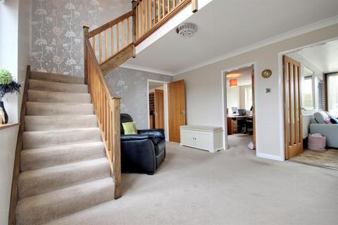 4 bedroom detached house for sale, North Road, Lund, Driffield