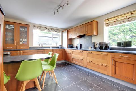 4 bedroom detached house for sale, North Road, Lund, Driffield