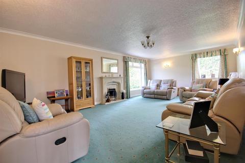 4 bedroom detached house for sale, North Road, Lund, Driffield