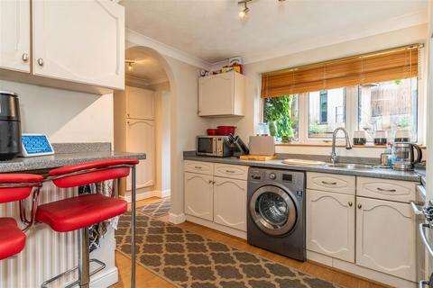 4 Fox Road, Castle Donington, Derby, DE74 2UN
