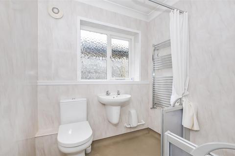 4 Ferndene, Bricket Wood, St Albans, AL2 3DX