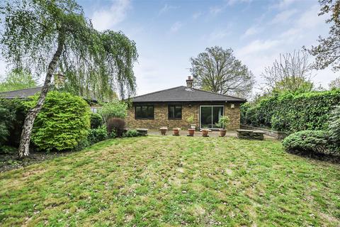 4 Ferndene, Bricket Wood, St Albans, AL2 3DX