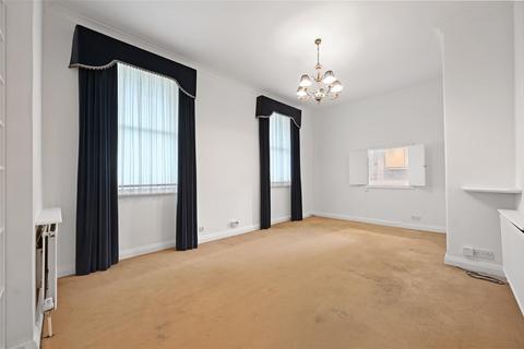 3 bedroom flat for sale, Fitzgeorge Avenue, London W14