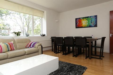 2 bedroom apartment to rent, Edinburgh House, Tenterden Grove, Hendon, London