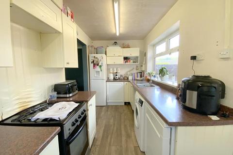 43 Grantham Avenue, Grimsby, DN33 2HQ