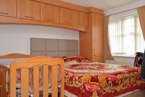 5 Howgill Crescent, Oldham, OL8 3WA