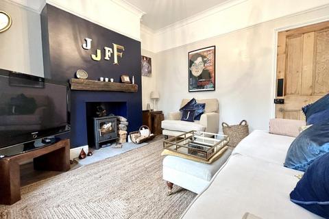 104 Doncaster Road, Darfield, Barnsley, S73 9JA