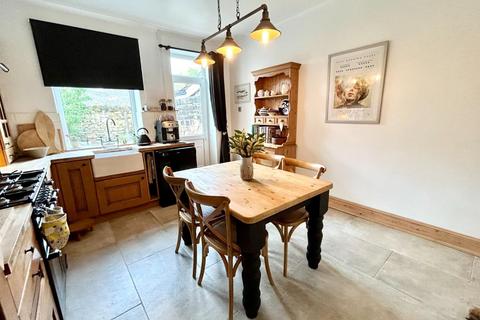 104 Doncaster Road, Darfield, Barnsley, S73 9JA