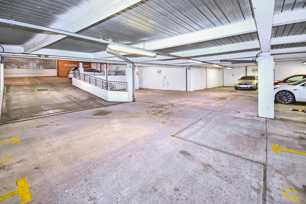 8 The Gallery Car Park.jpg