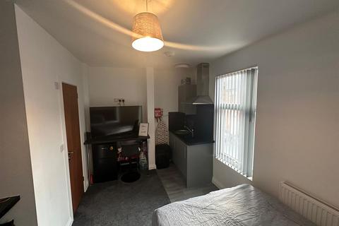 1 bedroom flat to rent, Waveley Road, Coventry CV1