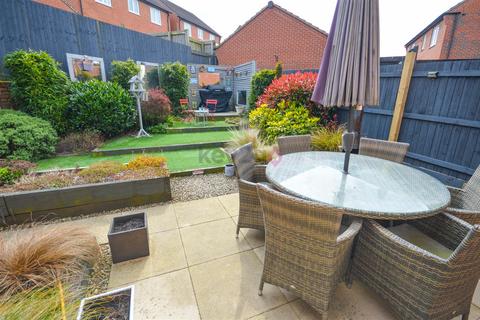 4 bedroom semi-detached house for sale, Vicarage Walk, Clowne, Chesterfield, S43