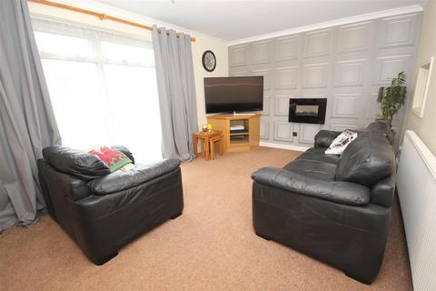 2 bedroom apartment for sale, Lee Court, Heol Lewis, Rhiwbina, Cardiff