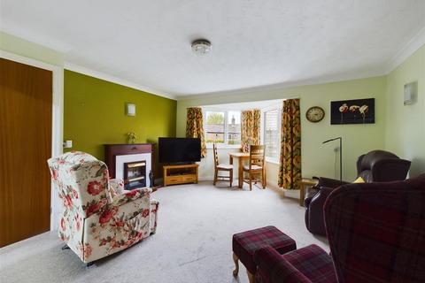 2 bedroom apartment for sale, Flat 28, Princess Court, Princess Road, Malton, YO17 7HL