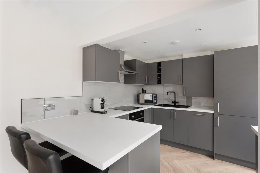 24 Broadway 19.jpg