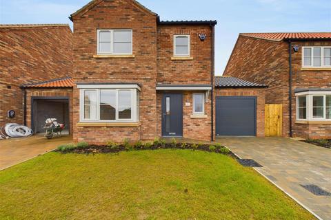 3 bedroom detached house for sale, River View, High St, Hook, Goole, DN14 5NU
