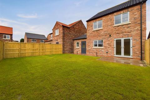 3 bedroom detached house for sale, River View, High St, Hook, Goole, DN14 5NU