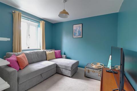 72 Boakes Drive, Stonehouse, GL10 3QW