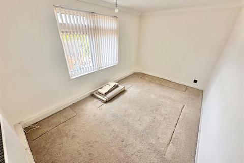 2 bedroom apartment for sale, Denham Close, Luton