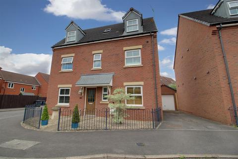 4 bedroom detached house for sale, Windfall Way, Gloucester
