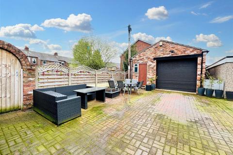 3 bedroom terraced house for sale, Manchester Road, West Timperley, Altrincham