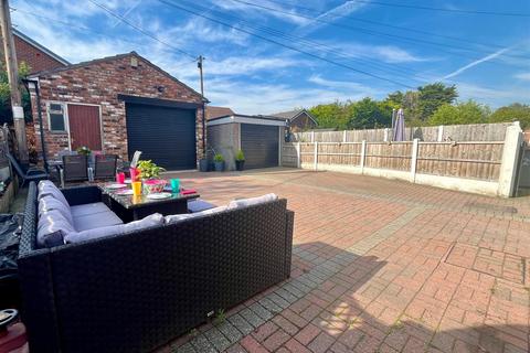 3 bedroom terraced house for sale, Manchester Road, West Timperley, Altrincham