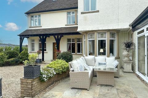 6 bedroom detached house for sale, Park Road, Cross Hills,