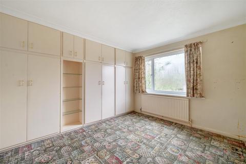 33 Uplands, Walditch, Bridport, DT6 4LE