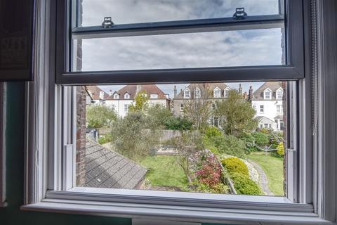2 bedroom flat for sale, Woodville Road, Bexhill-On-Sea