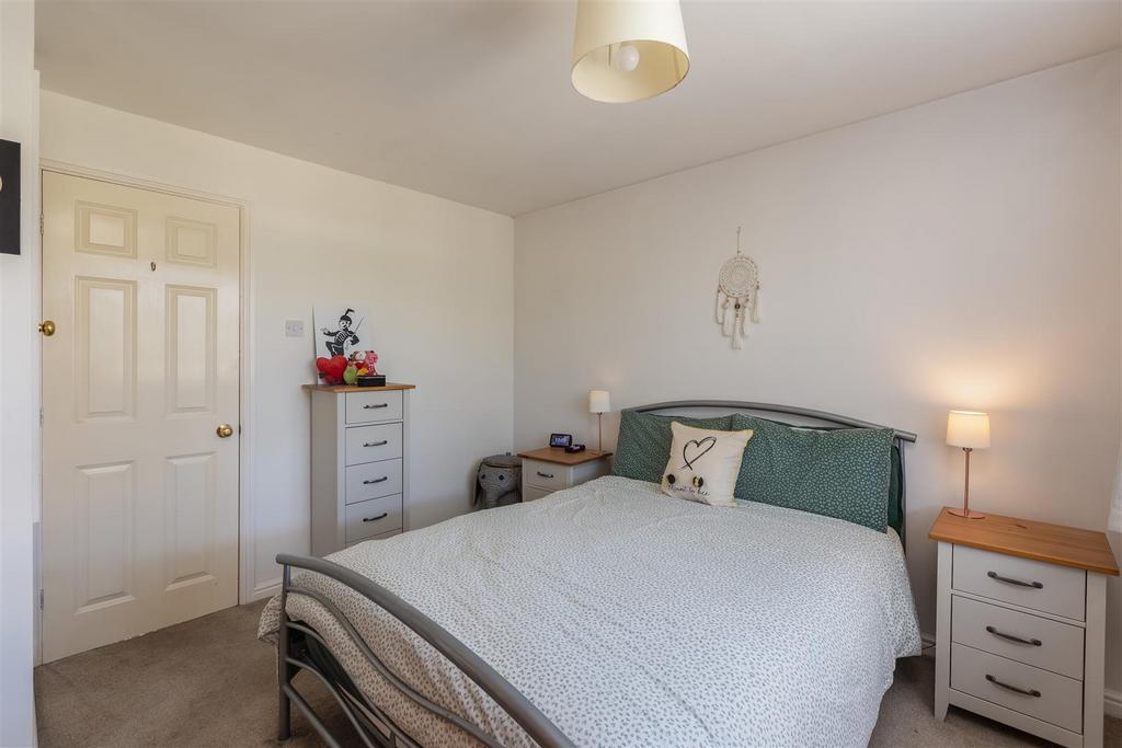 Hudson Close 22 Bedroom 1-3.jpg