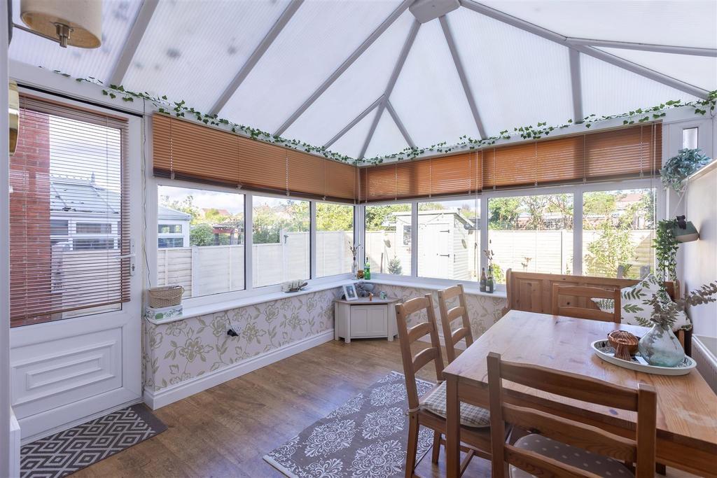 Hudson Close 22 Conservatory-1.jpg