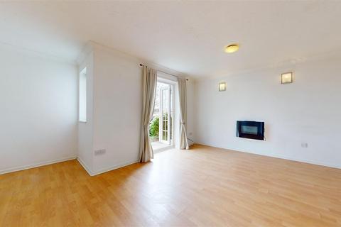 2 bedroom flat for sale, Seager Drive, Cardiff CF11