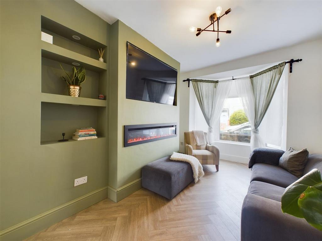 Avondale Road, Bowerham, Lancaster 3 bed terraced house for sale £210,000