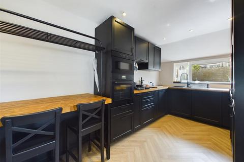 41 Avondale Road, Lancaster, LA1 4BZ