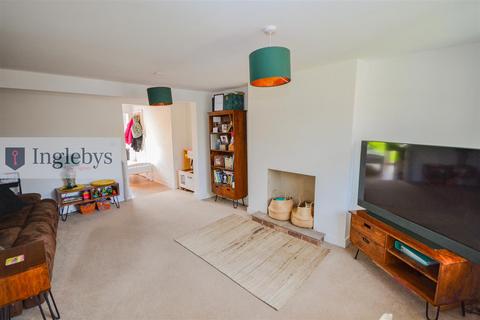46 Coronation Avenue, Hinderwell, Saltburn-by-the-sea, TS13 5HA