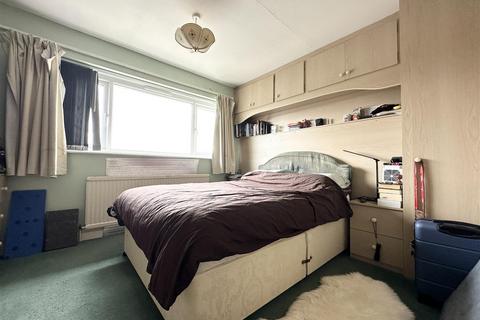 3 bedroom semi-detached house for sale, Seaton Road, Wigston LE18