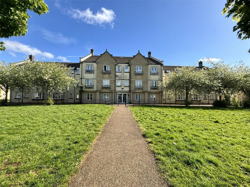 Witney, Oxfordshire OX28 2 bed apartment for sale £200,000