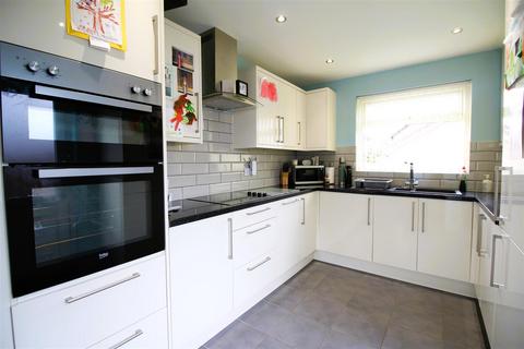 3 bedroom detached house for sale, Bolehill Park, Brighouse HD6