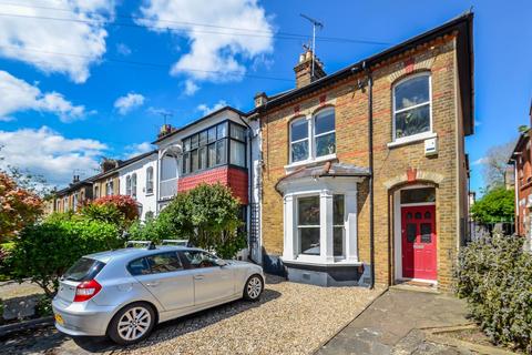 2 bedroom flat for sale, Alexandra Road, Southend-On-Sea SS1