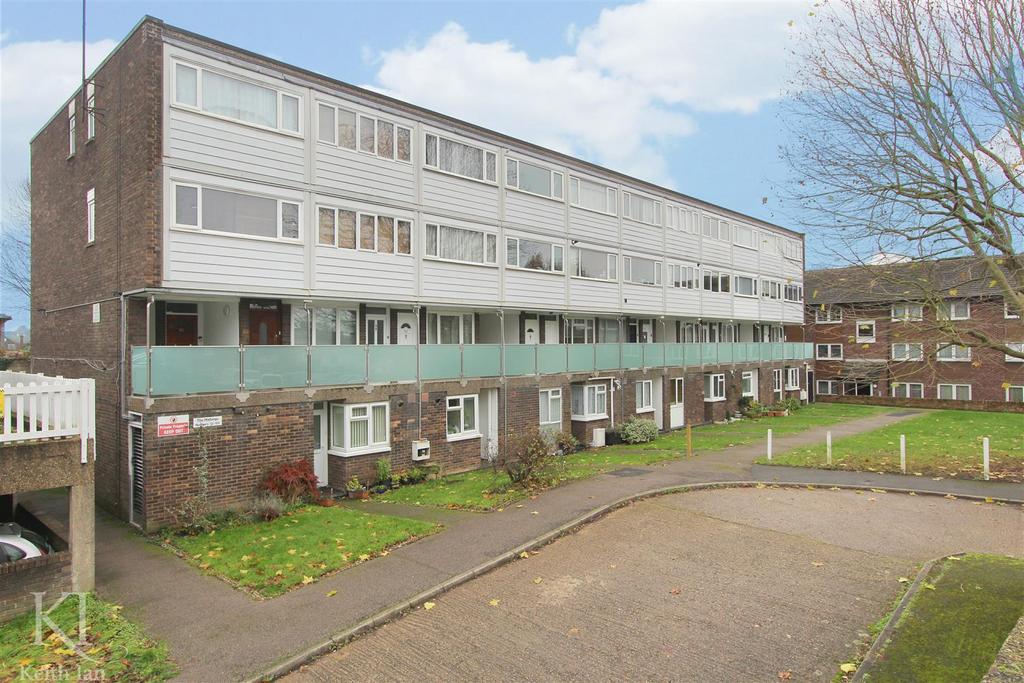 Crib Street, Ware Studio for sale £120,000