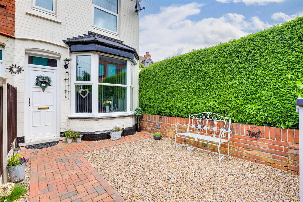 Albert Avenue, Bobbers Mill NG8 3 bed semidetached house for sale £