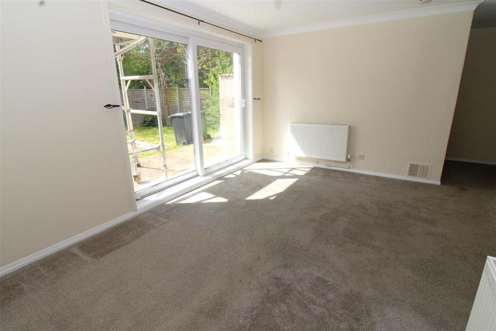 Lounge 2.JPG