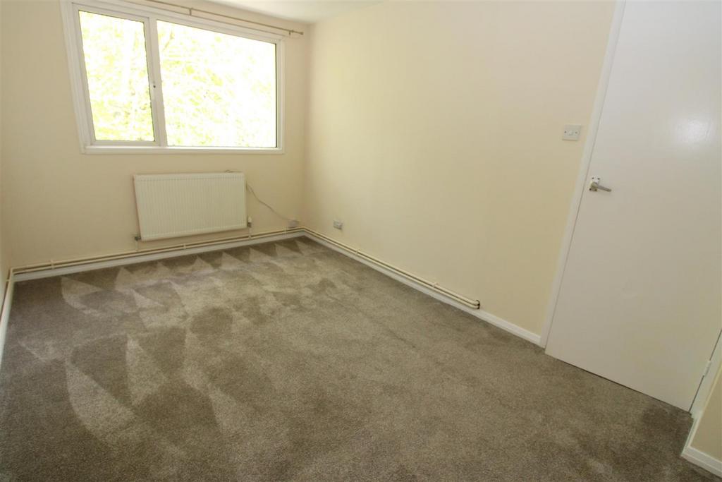 Bedroom 2.JPG