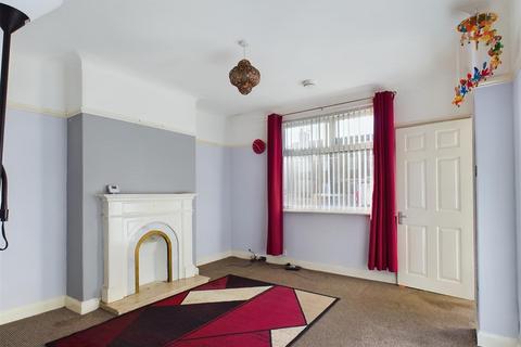 3 bedroom terraced house to rent, George Avenue, Stoke-On-Trent ST3