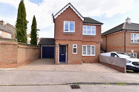 3 bedroom link detached house for sale, Ryders Hill, Stevenage