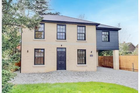 4 bedroom detached house for sale, Ongar Road, Writtle, Chelmsford