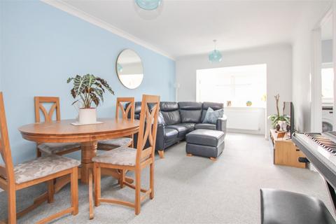 1 bedroom apartment for sale, Crescent Road, Warley, Brentwood