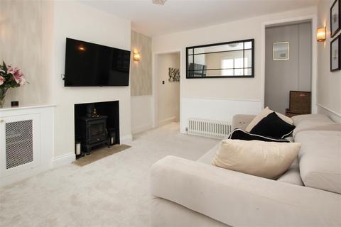 2 bedroom terraced house for sale, Milton Road, Warley, Brentwood