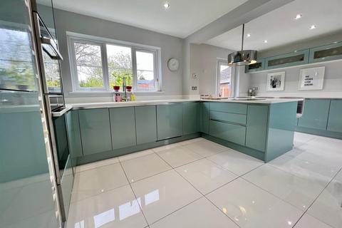 4 bedroom detached house for sale, Croxon Way, Burnham-on-Crouch